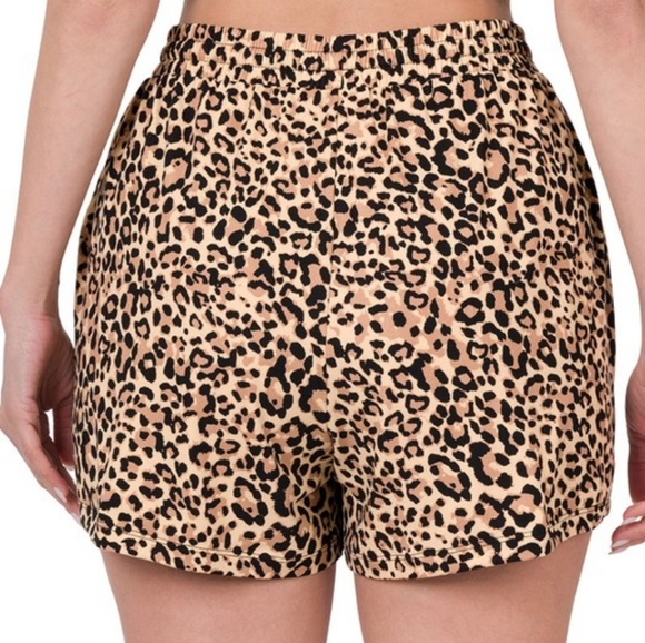 Feels Like Velvet Leopard Shorts nwot - Picture 4 of 5